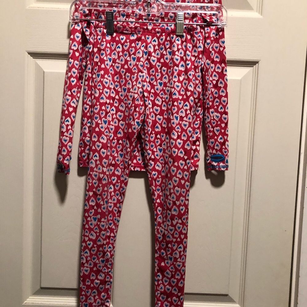Cuddl Duds Hearts Comftech Poly 2-piece set, Small - Picture 6 of 7